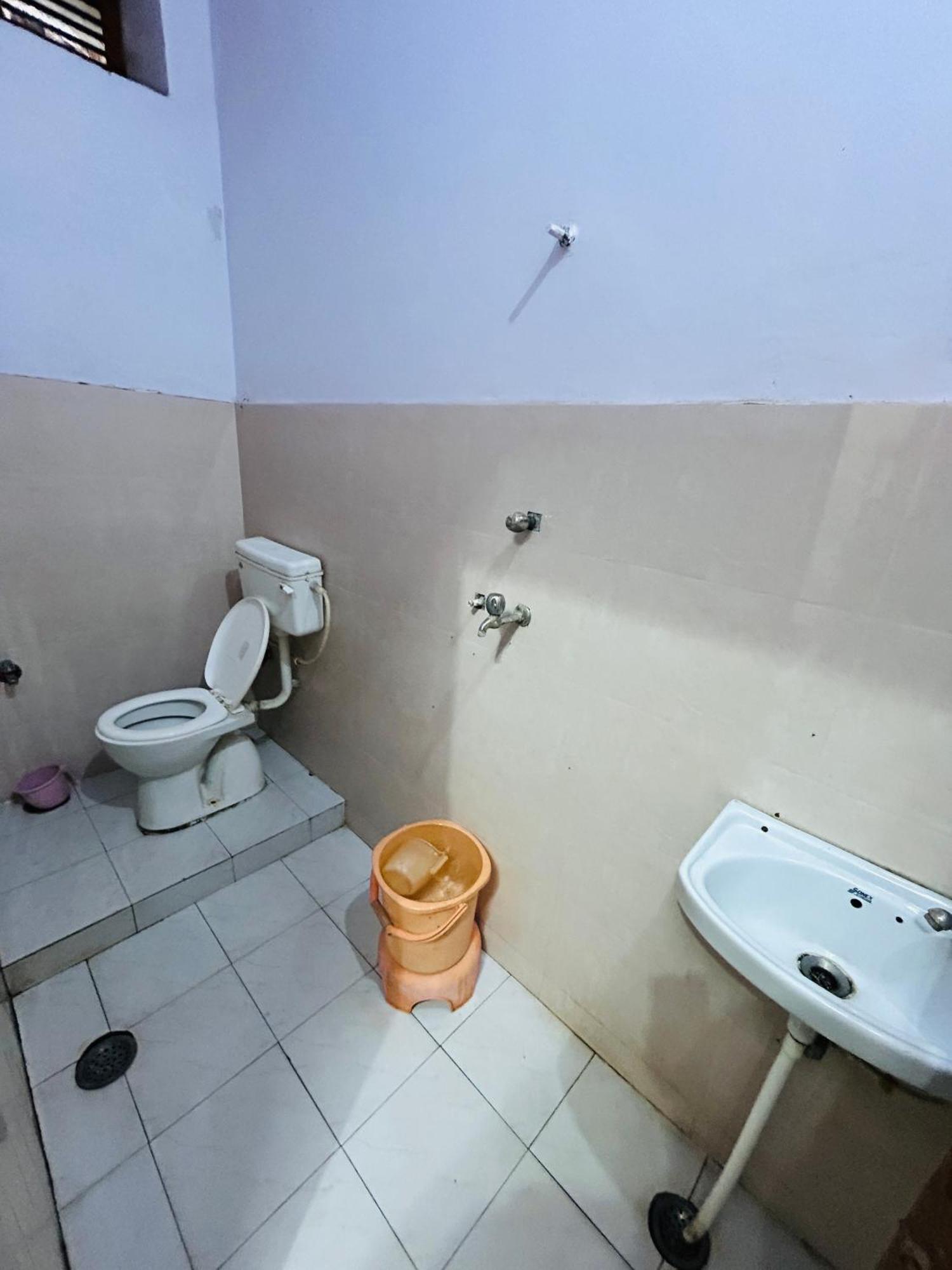 Satsang Lodge Варанаси Екстериор снимка